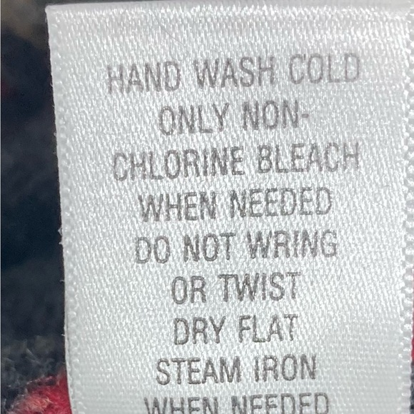 Wool/Angora Blend Croft & Barrow Festive Gray Cardigan with Red Cardinals Sz M - Picture 10 of 14